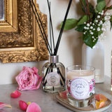 Raumduft-Diffuser Rosenblütenblatt