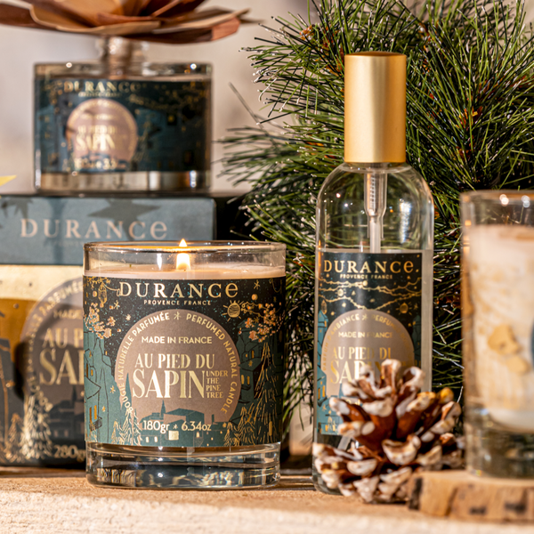 Weihnachtsset "Am Tannenbaum" Duftkerze 75g, Raumspray 100ml & Karussell